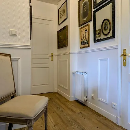 Verte Avec Jardin Partage Pres Du Puy-en-velay - Fr-1-582-498 Bed & Breakfast *