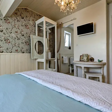 Verte Avec Jardin Partage Pres Du Puy-en-velay - Fr-1-582-498 Nocleg ze śniadaniem Rosieres (Haute-Loire)