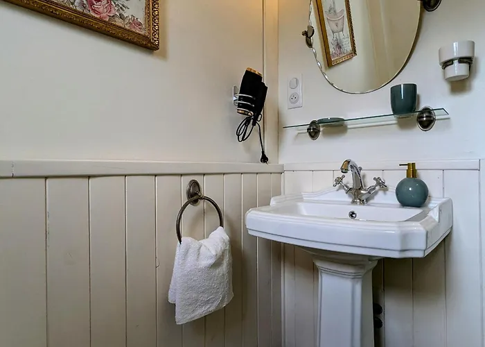 Verte Avec Jardin Partage Pres Du Puy-en-velay - Fr-1-582-498 * Rosieres (Haute-Loire)