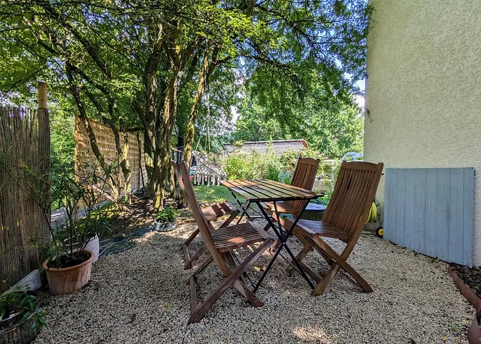 Verte Avec Jardin Partage Pres Du Puy-en-velay - Fr-1-582-498 *