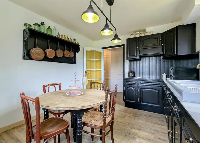 Verte Avec Jardin Partage Pres Du Puy-en-velay - Fr-1-582-498 Bed & Breakfast